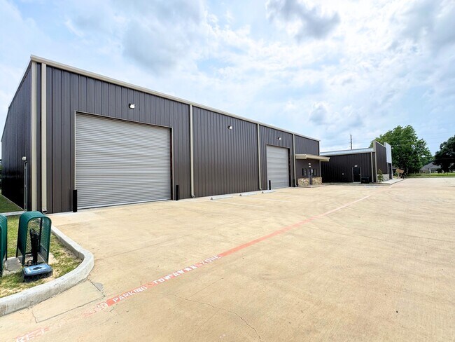 More details for 22810 Hufsmith Kohrville Rd, Tomball, TX - Industrial for Lease