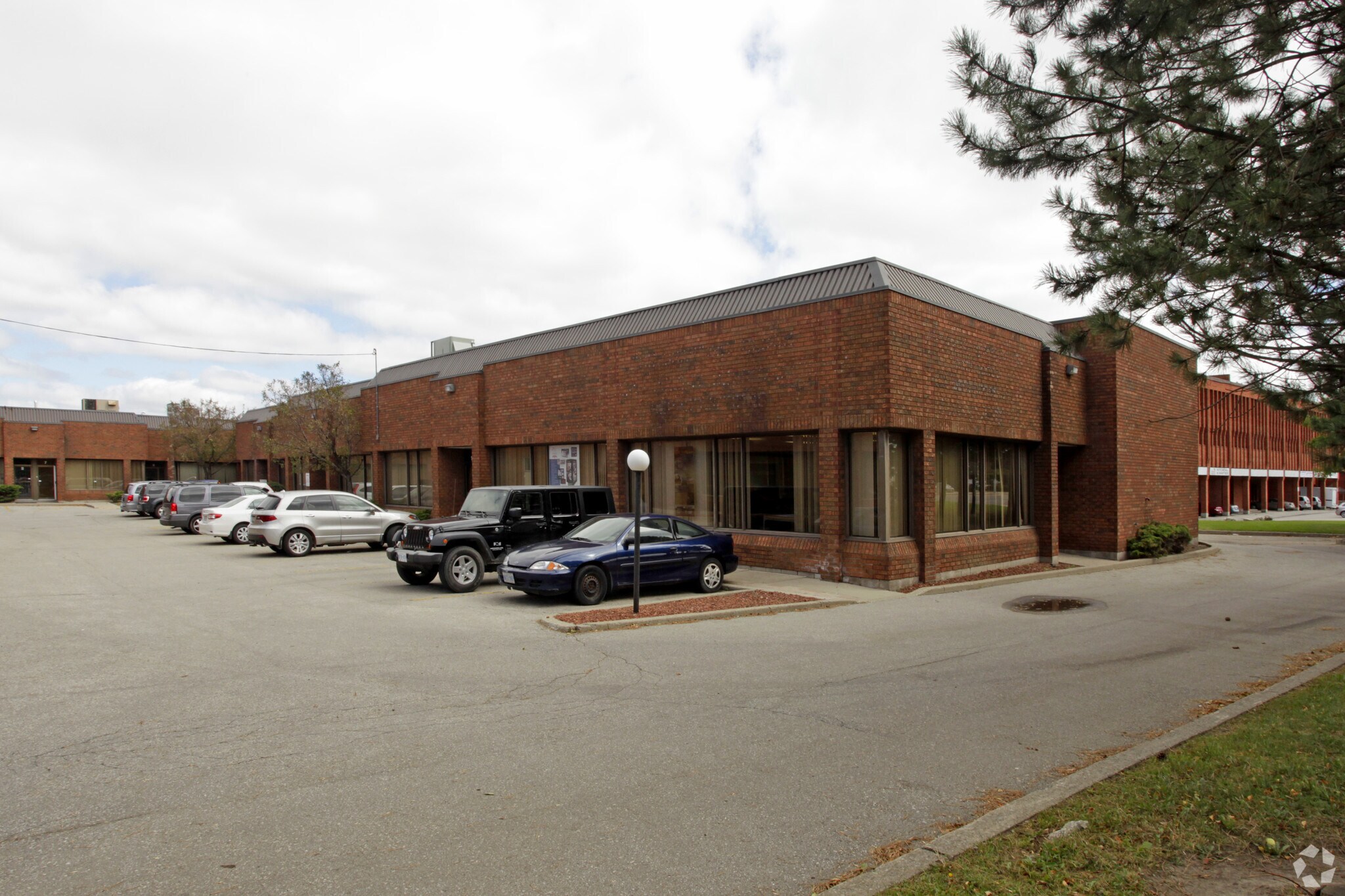 1520 Trinity Dr, Mississauga, ON for sale Primary Photo- Image 1 of 1