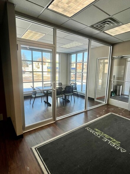 536 N Richmond St, Appleton, WI à louer - Photo intérieure - Image 3 de 4