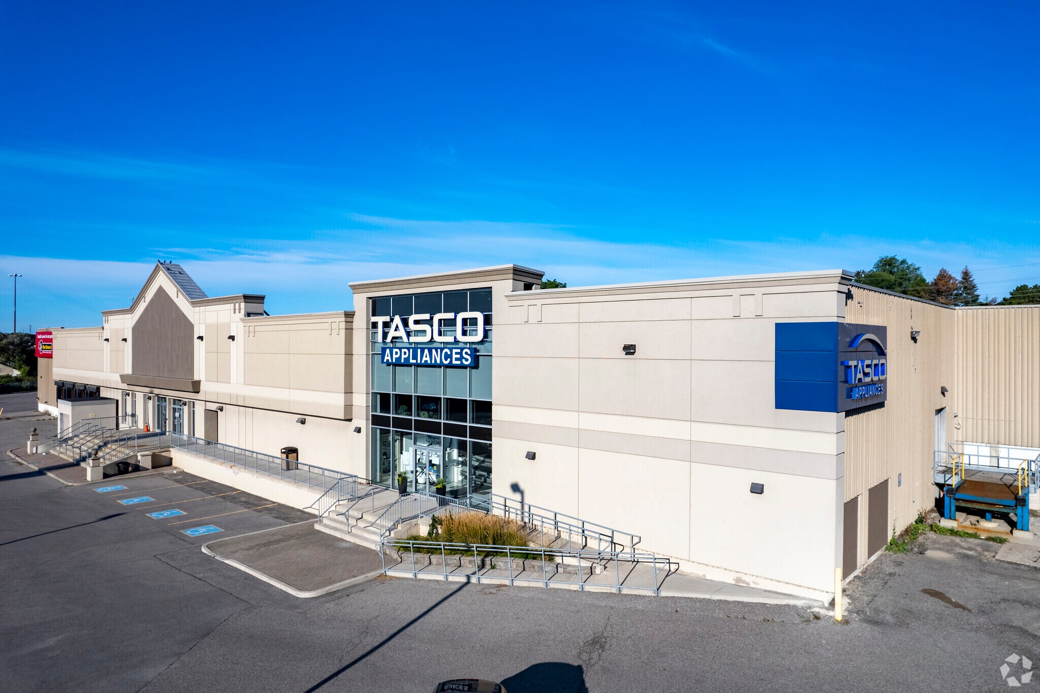 1095 Kingston Rd, Pickering, ON for sale Primary Photo- Image 1 of 1