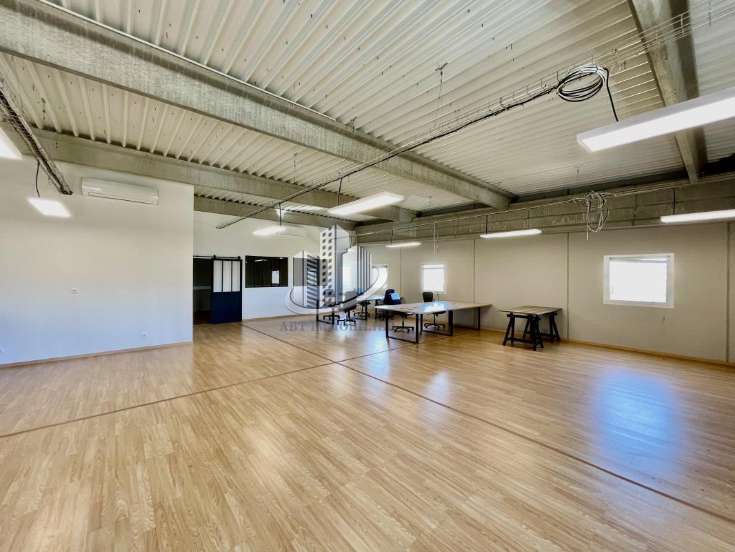 Office in La Farlède for lease Building Photo- Image 1 of 6