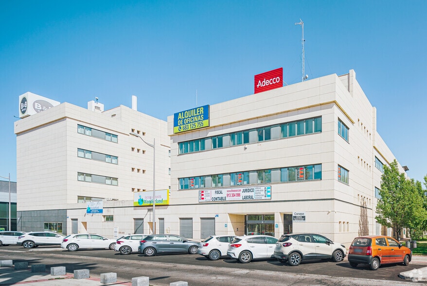 Calle Alcalde Ángel Arroyo, 10, Getafe, Madrid for lease - Building Photo - Image 1 of 1