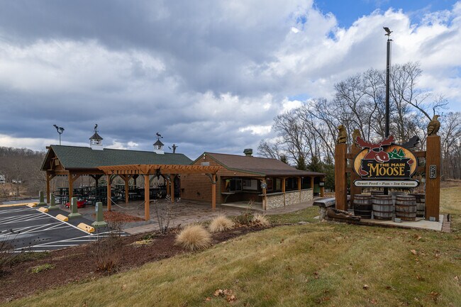 More details for 94 Willimantic Rd, Columbia, CT - Retail for Sale