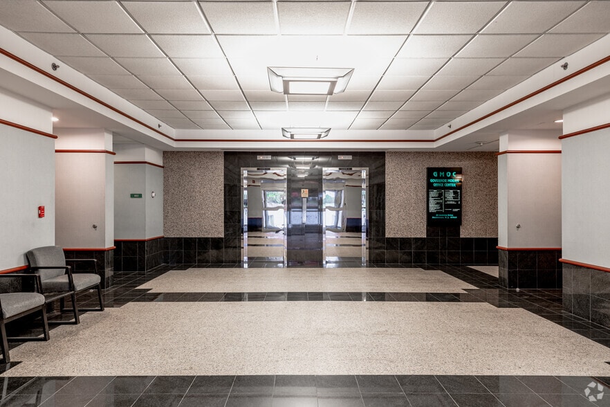 25 Lindsley Dr, Morristown, NJ for lease - Lobby - Image 3 of 21