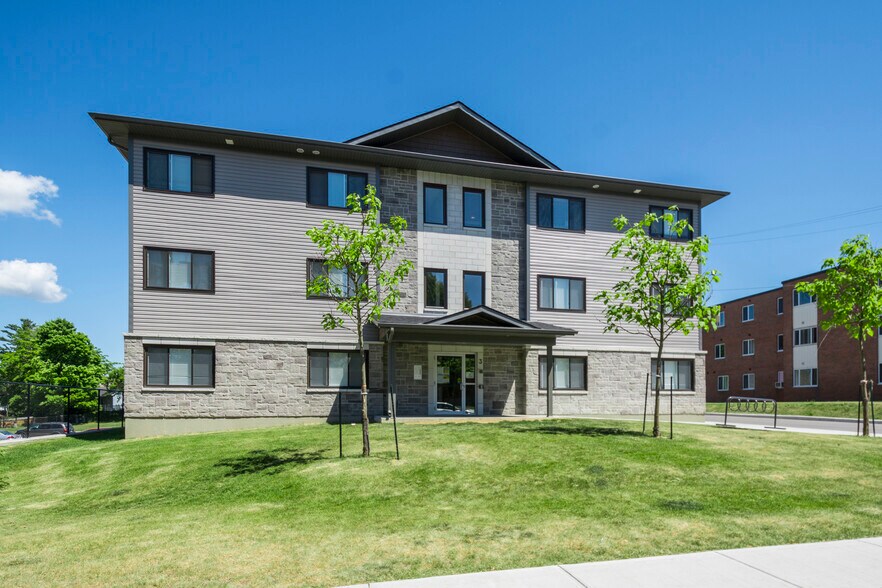 5 Spring St, Picton, ON à vendre - Photo du bâtiment - Image 1 de 1