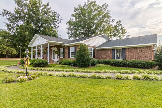 More details for 6199 Little Creek Church Rd, Clayton, NC - Retail for Sale