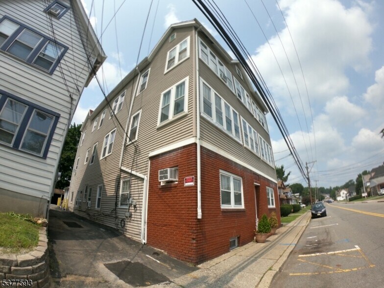 281 S Main St, Wharton, NJ à vendre - Photo du bâtiment - Image 2 de 32