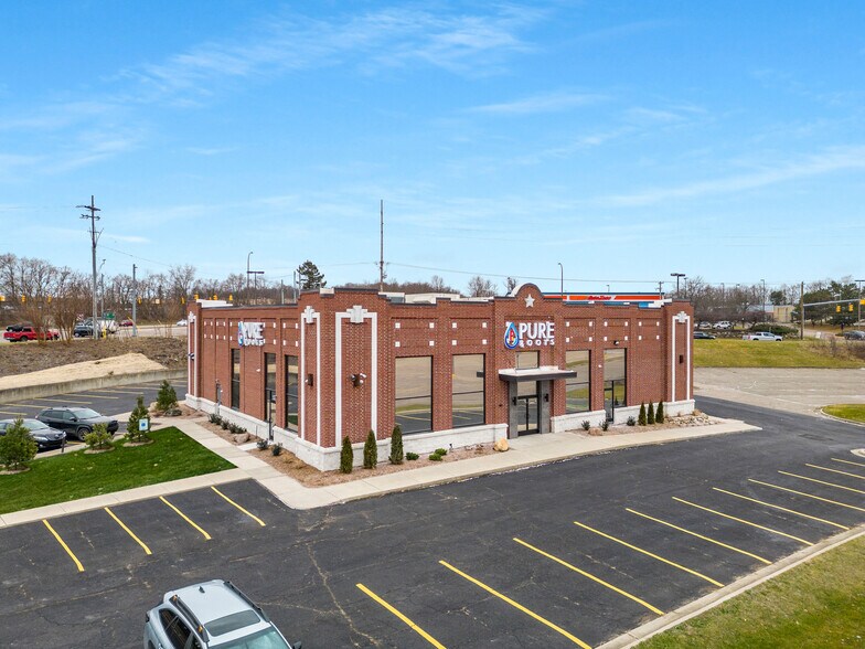 5775 Beckley Rd, Battle Creek, MI à louer - Photo du bâtiment - Image 1 de 9