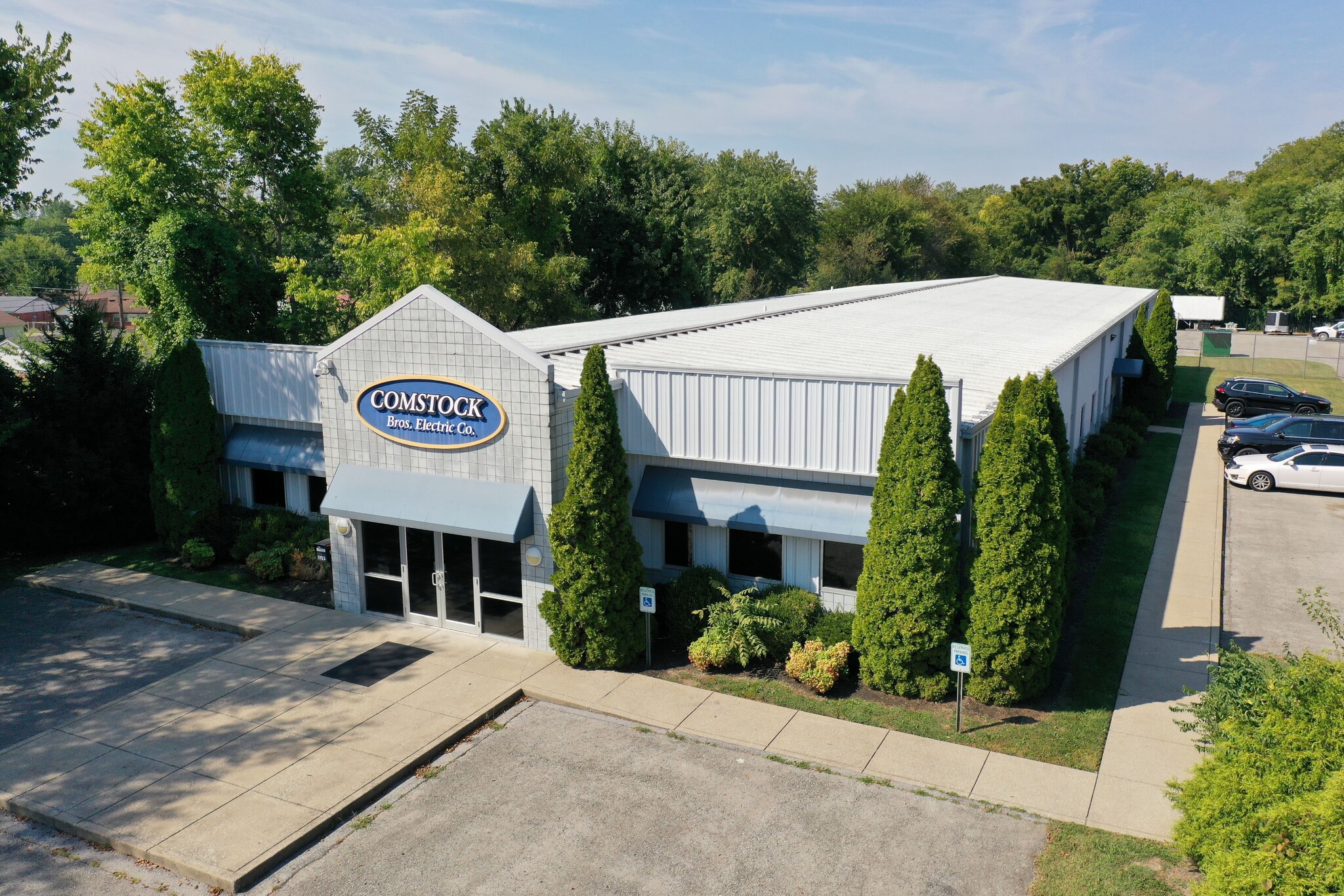 1753 Old Preston Hwy N, Louisville, KY for lease Building Photo- Image 1 of 19