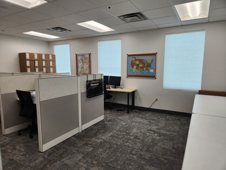 12162 S Business Park Dr, Draper, UT à louer - Photo du bâtiment - Image 3 de 8