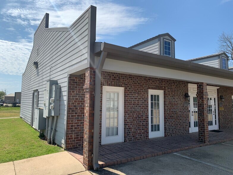 4438 Viking Dr, Bossier City, LA à vendre - Photo du bâtiment - Image 2 de 10