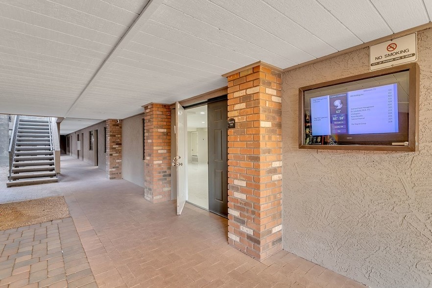 4539 N 22nd St, Phoenix, AZ à louer - Hall d’entrée - Image 2 de 11