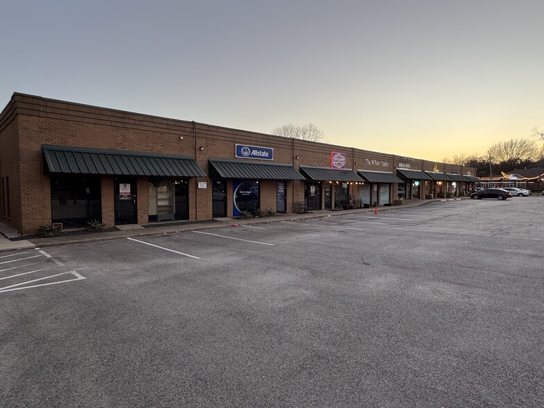 190 W Main St, Lewisville, TX for lease - Building Photo - Image 1 of 4