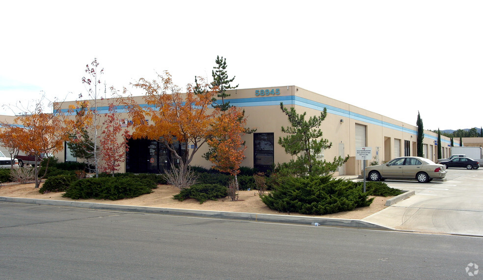 58945 Business Center Dr, Yucca Valley, CA à vendre - Photo principale - Image 1 de 1