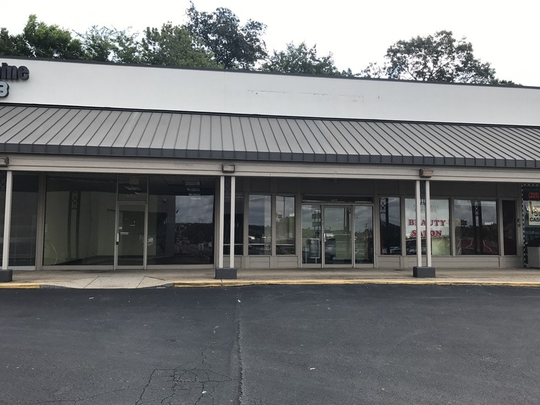 222-260 Gadsden Hwy, Birmingham, AL for lease - Building Photo - Image 3 of 4