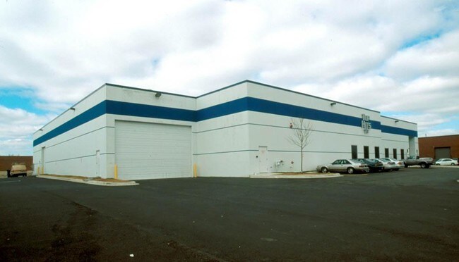 Plus de détails pour 360 Hastings Dr, Buffalo Grove, IL - Industriel à louer