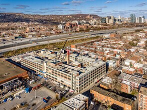 901-1001 Rue Lenoir, Montréal, QC - Aerial  map view - Image1