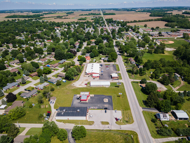 366 W Main St, Rossville, IN for lease - Primary Photo - Image 1 of 7