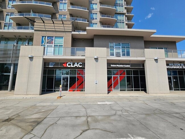 More details for 2040 Springfield Rd, Kelowna, BC - Multifamily for Sale