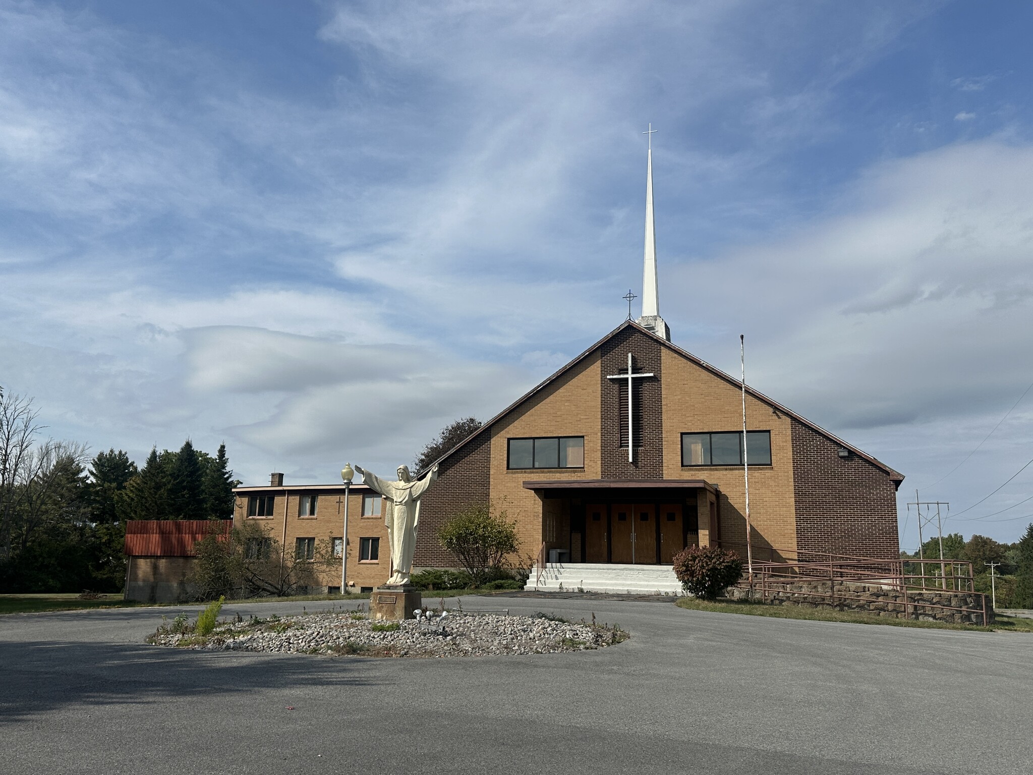 150 Clinton Rd, New Hartford, NY for sale Primary Photo- Image 1 of 11