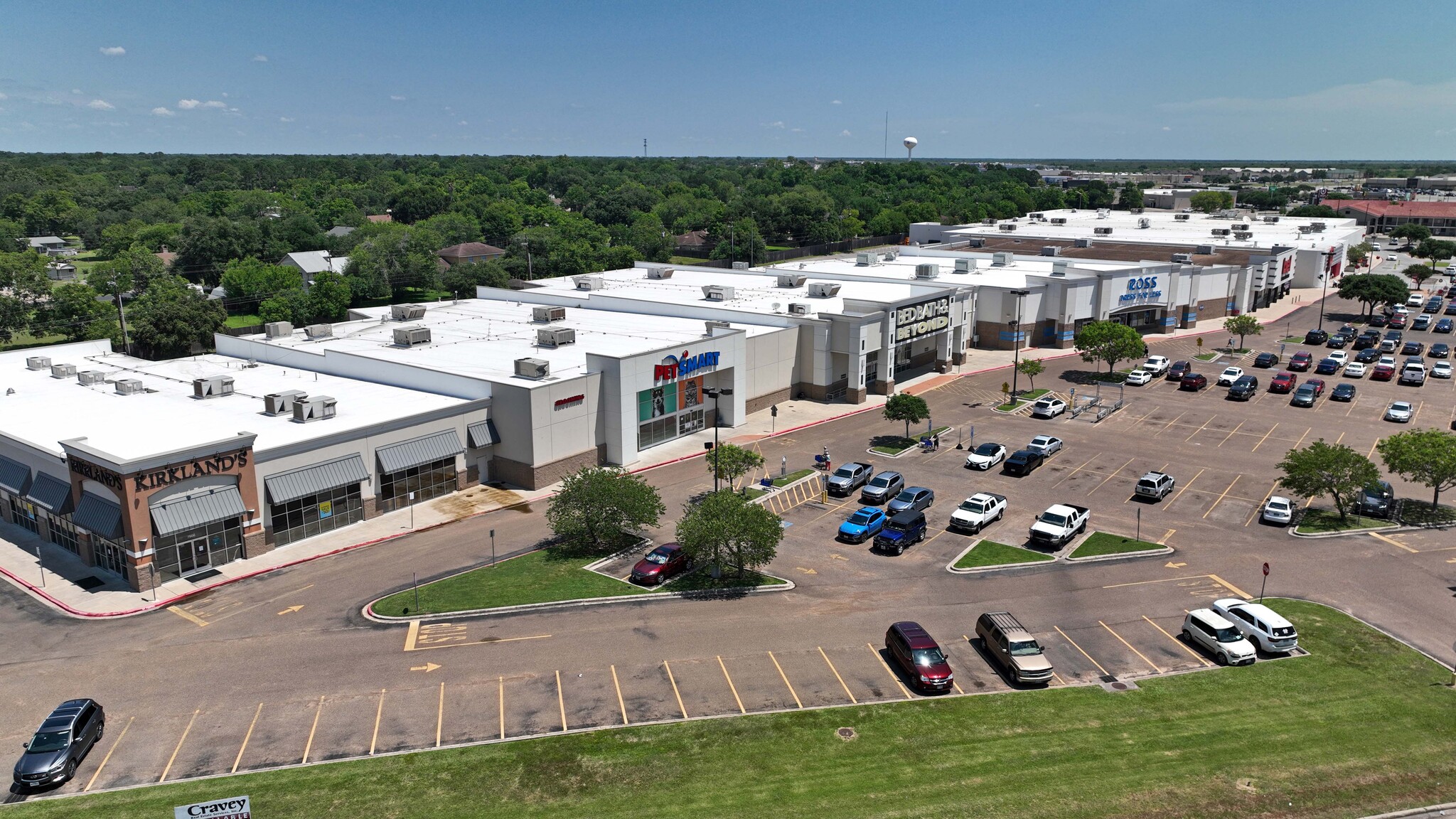 7808 NE Zac Lentz Pky, Victoria, TX for lease Primary Photo- Image 1 of 5