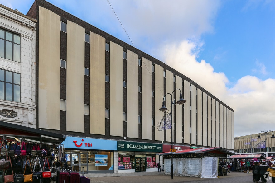 10-18 Queen St, Barnsley for lease - Primary Photo - Image 1 of 3
