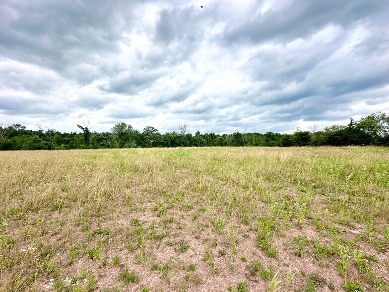 Easton Rd, Ottsville, PA à vendre - Photo du bâtiment - Image 2 de 11