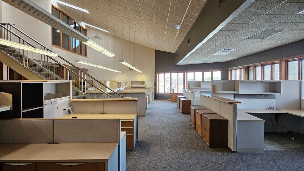 1900-1940 Craigshire Dr, Saint Louis, MO à vendre - Photo du bâtiment - Image 3 de 10