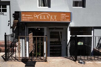 Plus de détails pour 306 Graham Ave, Brooklyn, NY - Commerce de détail à louer