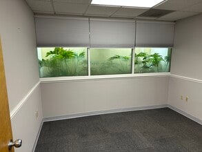 498 Palm Springs Dr, Altamonte Springs, FL for lease Interior Photo- Image 1 of 2