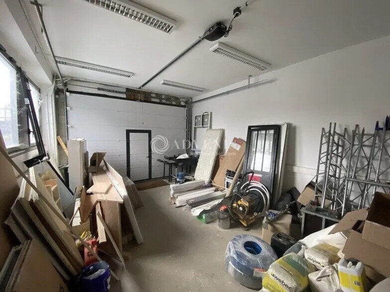 Office in Montigny-le-Bretonneux for lease - Interior Photo - Image 3 of 4