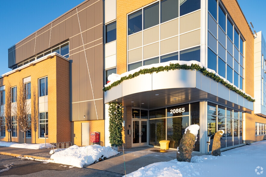 20865 Ch De La Côte N, Blainville, QC à louer - Photo du bâtiment - Image 2 de 4