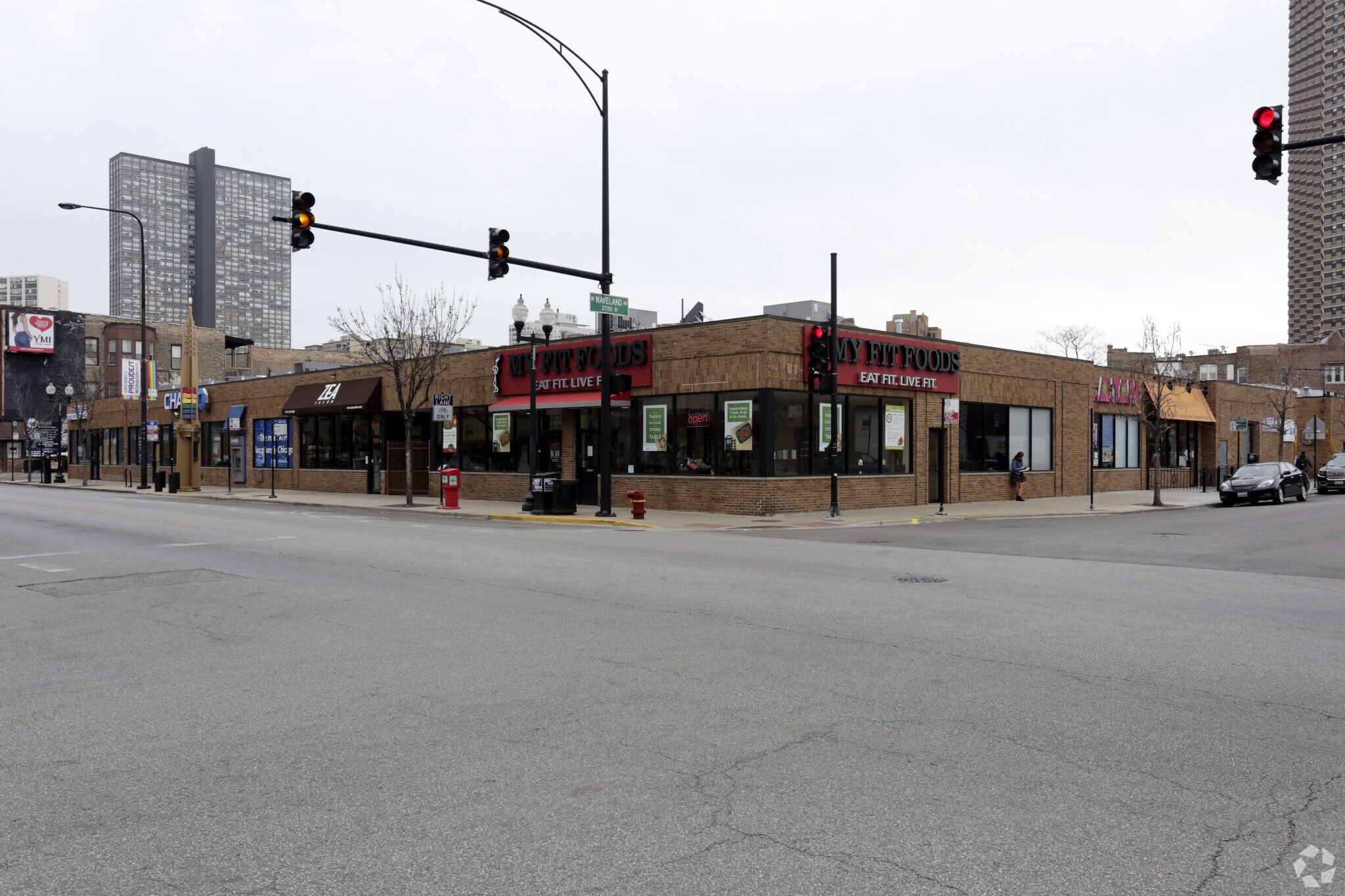 3708-3720 N Broadway St, Chicago, IL à louer Photo du bâtiment- Image 1 de 8