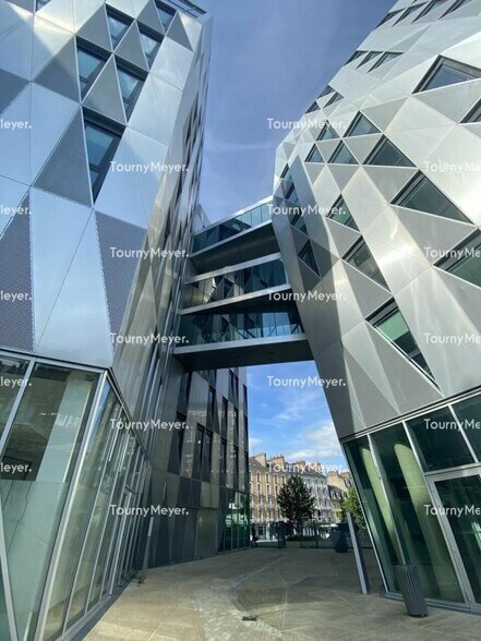 Office in Rennes for lease - Building Photo - Image 2 of 5