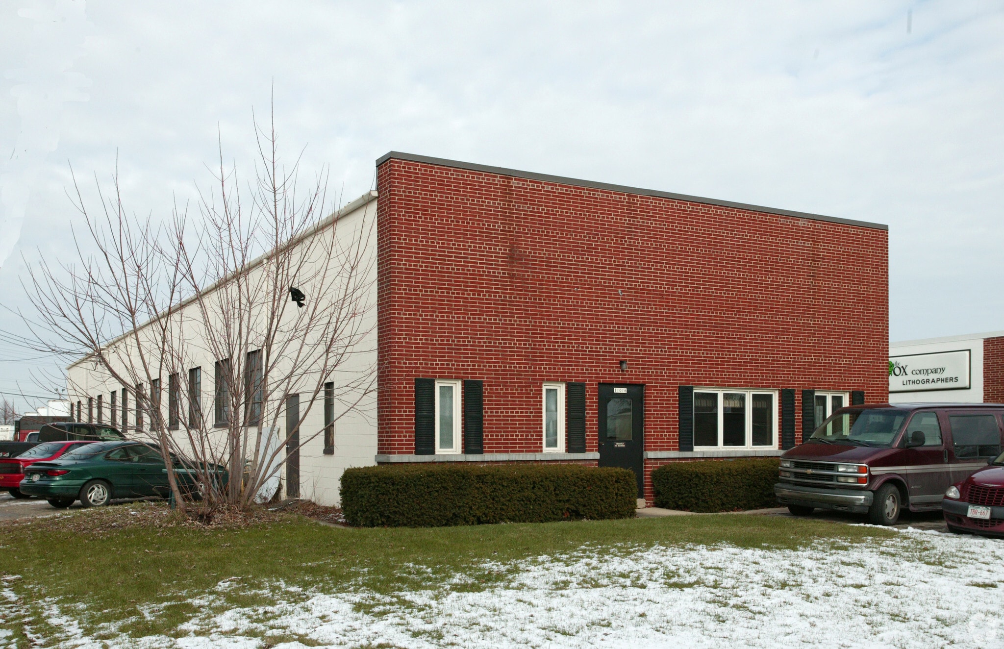 11016 W Becher St, Milwaukee, WI for lease Primary Photo- Image 1 of 3