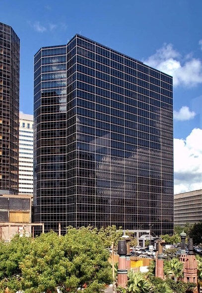1250 Poydras St, New Orleans, LA à louer - Photo du bâtiment - Image 1 de 1