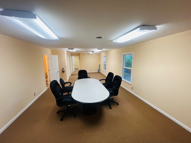 233 Wilson Pike Cir, Brentwood, TN à louer - Photo du bâtiment - Image 3 de 13