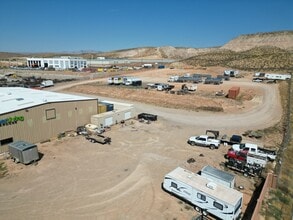 715 E Commerce Dr, St George, UT for lease Building Photo- Image 2 of 8