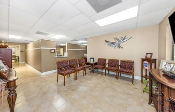 701 N Hercules Ave, Clearwater, FL for sale Interior Photo- Image 2 of 35