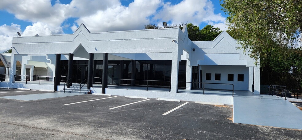 4405 S US Highway 1, Fort Pierce, FL à louer - Photo du bâtiment - Image 2 de 14