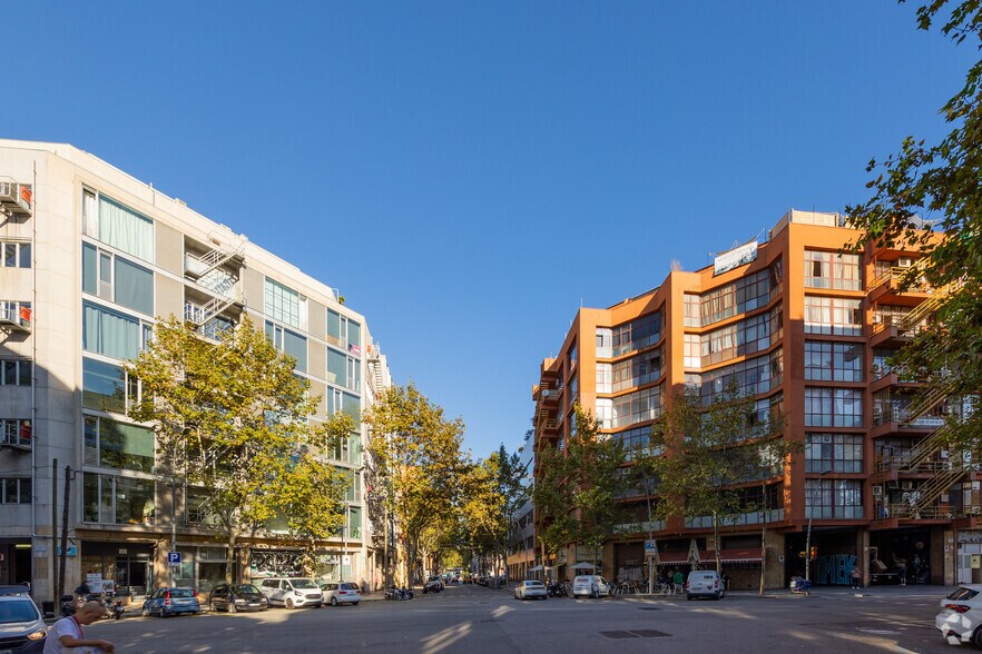 Carrer De Llull, 51-55, Barcelona, Barcelona for lease - Building Photo - Image 3 of 3