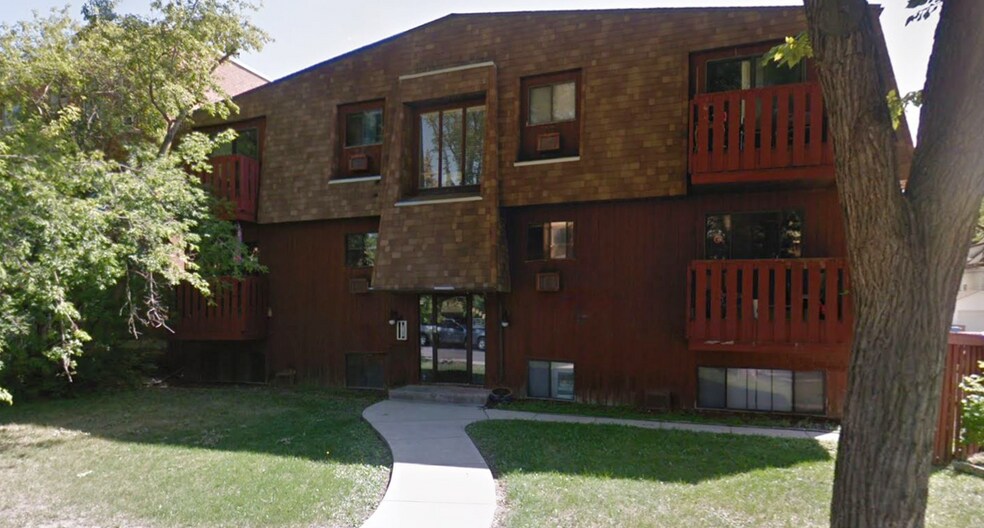 2221 Robinson St, Regina, SK à vendre - Photo du bâtiment - Image 1 de 1