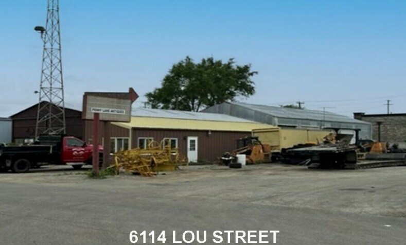 6114 Lou st, Crystal Lake, IL à vendre - Photo du bâtiment - Image 2 de 4