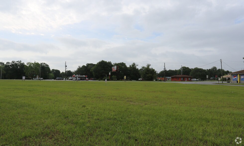 2475 E Nine Mile Rd, Pensacola, FL for sale - Building Photo - Image 2 of 2