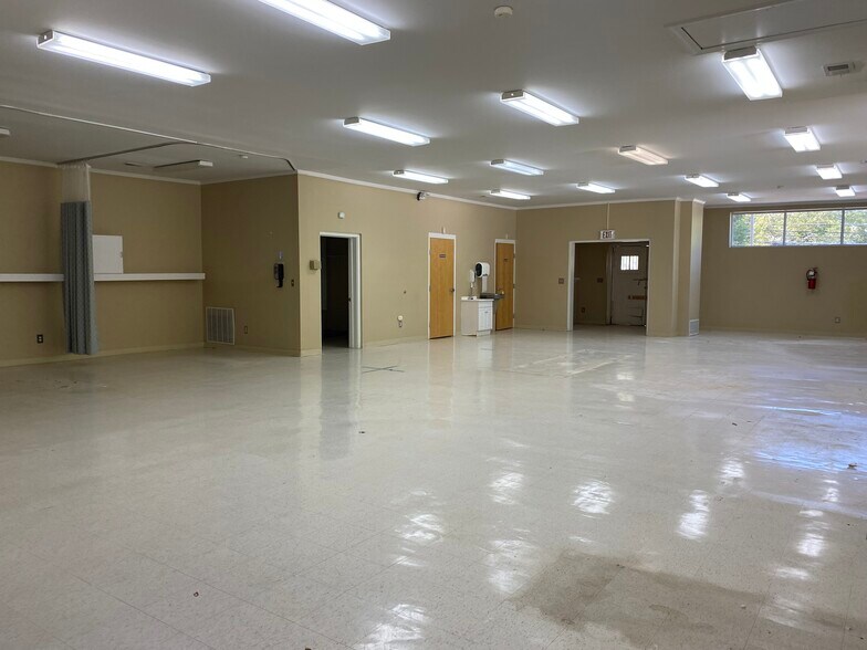 110 N Cleveland St, Kershaw, SC à vendre - Photo du bâtiment - Image 3 de 7