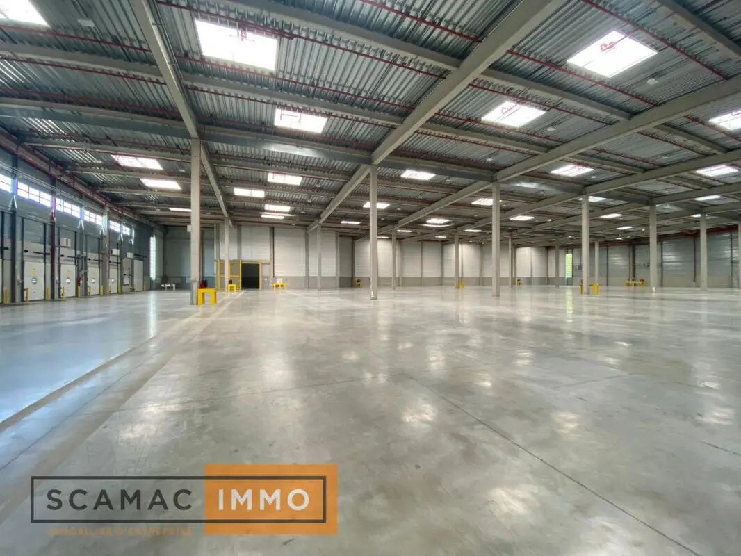 Industrial in Moissy-Cramayel for lease Interior Photo- Image 1 of 8