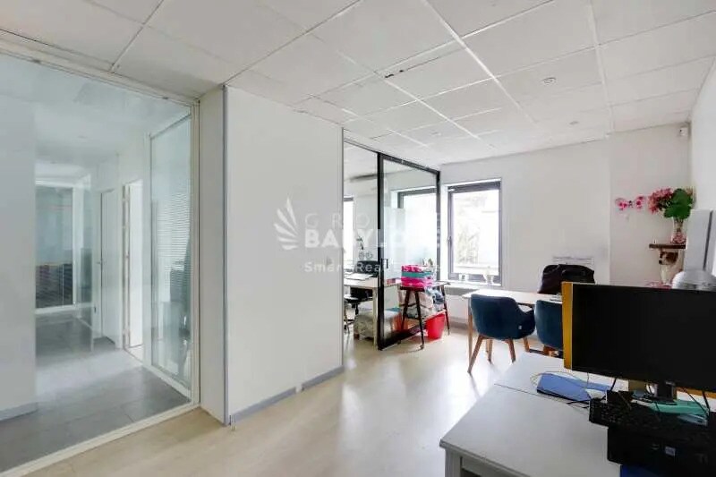 164-170 Rue Victor Hugo, Levallois-Perret for sale - Interior Photo - Image 1 of 12