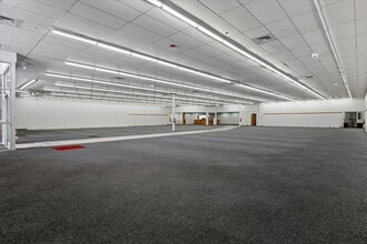 601-621 S Grand Ave E, Springfield, IL for lease Interior Photo- Image 2 of 11