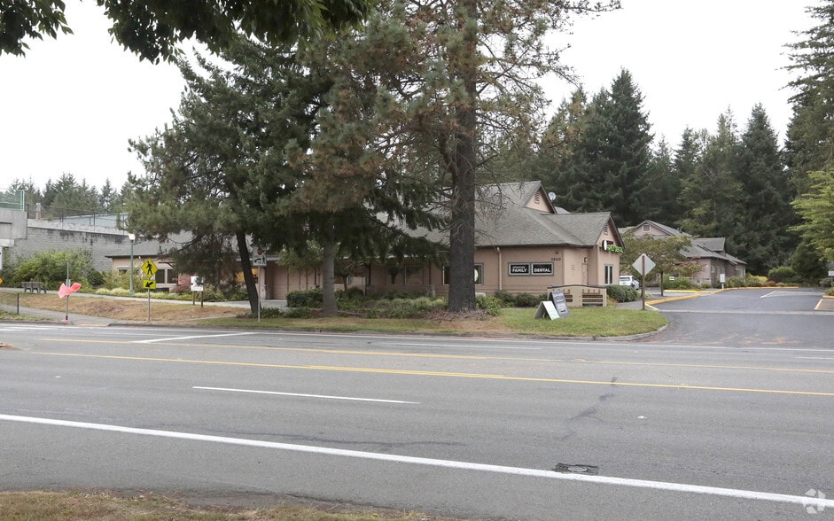 3910 Martin Way E, Olympia, WA à vendre - Photo du bâtiment - Image 2 de 9