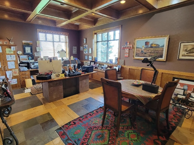 1610 N Minnesota Ave, Sioux Falls, SD for lease Interior Photo- Image 1 of 9